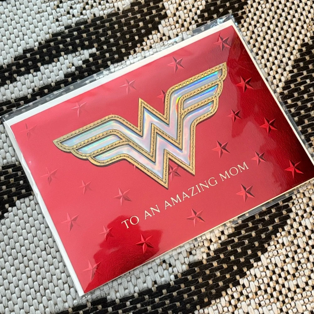 🆕Papyrus Wonder Woman Mother’s Day Greeting Card